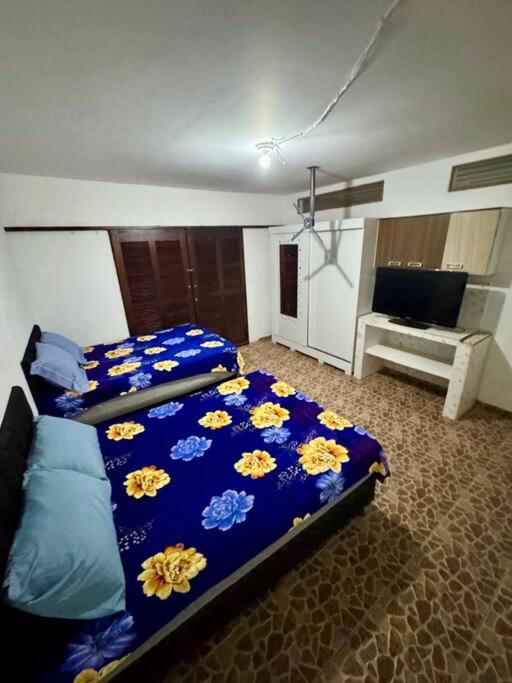 Lindo Estudio Em Caioba! Vao Amar! * Matinhos